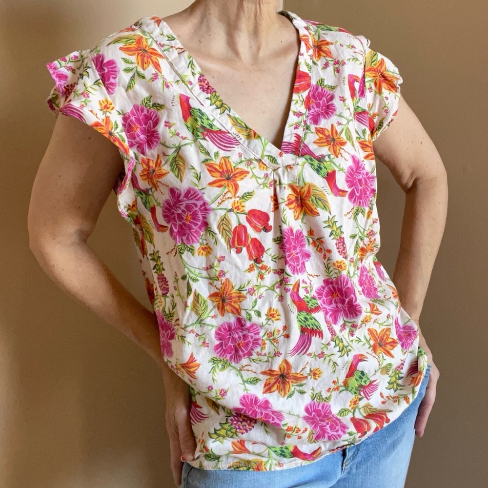 Tropical Floral Top, Flutter Sleeves, Linen Rayon blend - Picture 4 of 9